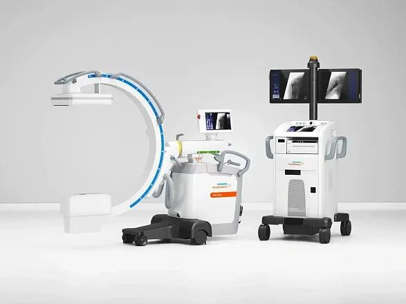 Мобильный рентгенохирургический аппарат типа C-дуга Siemens Cios Flow